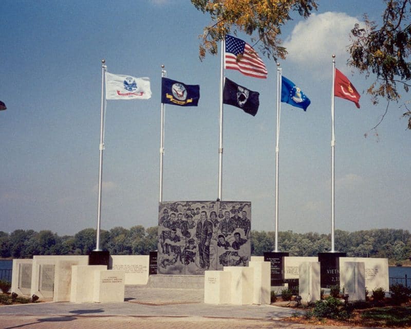Charles E. Shelton Freedom Monument Owensboro, KentuckyCharles E. Shelton Freedom Monument Owensboro, Kentucky