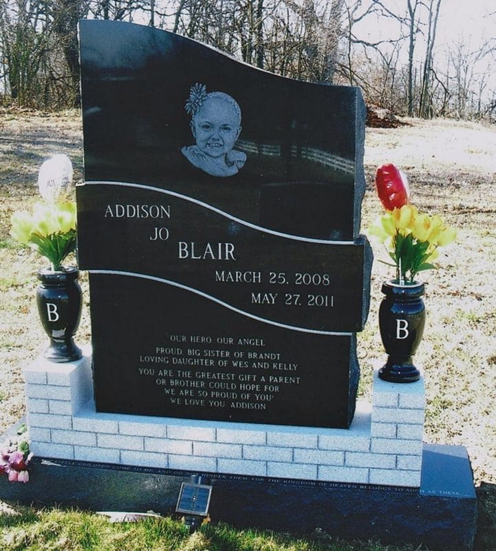 Blair Black Monument Ontop of Brick Design with Black Initial Vases